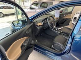 CHEVROLET - ONIX - 2022/2023 - Azul - R$ 89.900,00