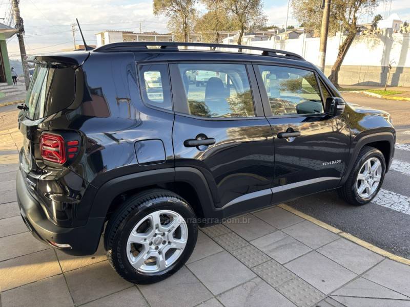 JEEP - RENEGADE - 2022/2023 - Preta - R$ 109.900,00