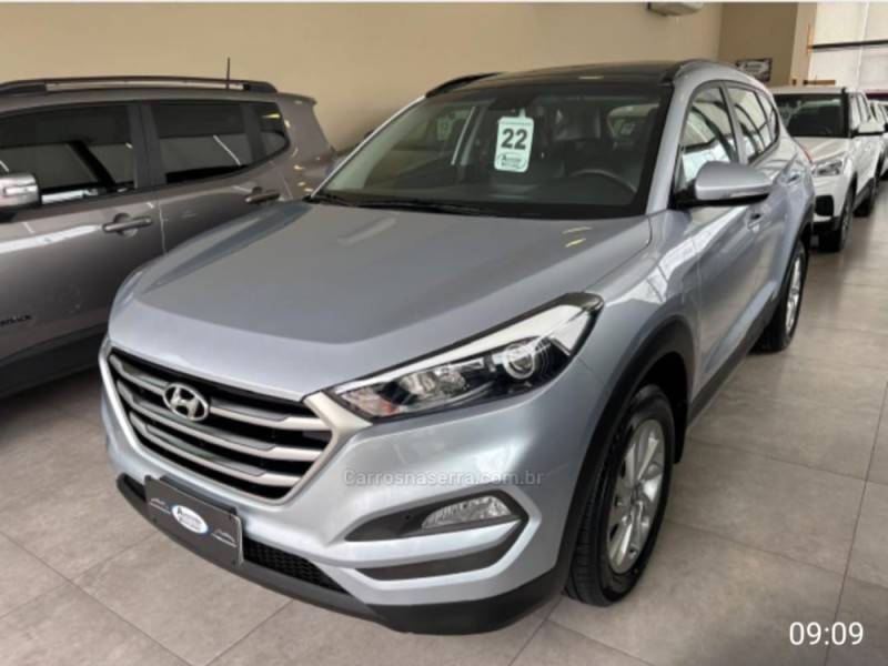 HYUNDAI - TUCSON - 2021/2022 - Prata - R$ 127.900,00