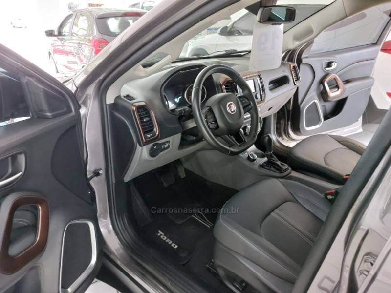 FIAT - TORO - 2018/2019 - Cinza - R$ 112.900,00