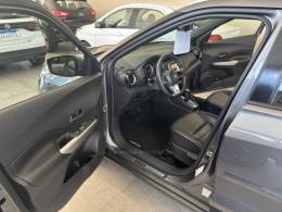 NISSAN - KICKS - 2016/2017 - Cinza - R$ 86.900,00