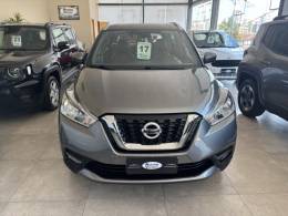 NISSAN - KICKS - 2016/2017 - Cinza - R$ 86.900,00