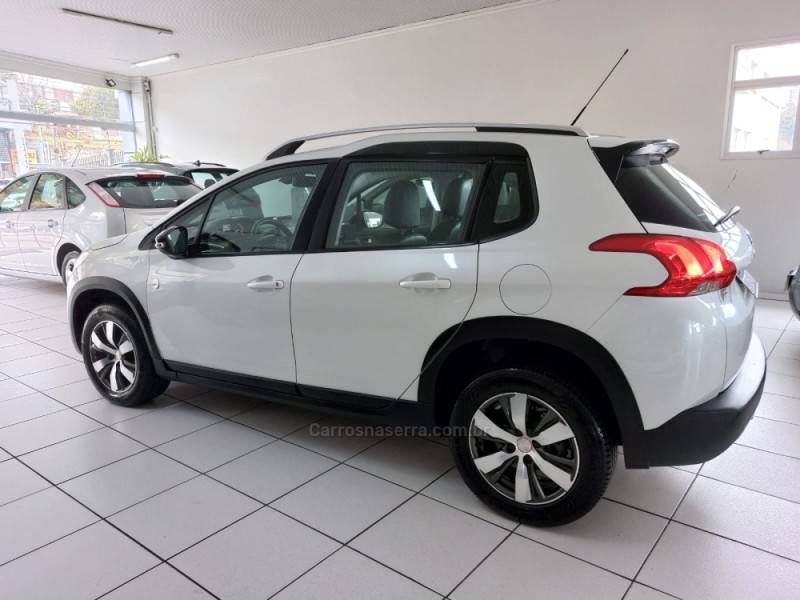 PEUGEOT - 2008 - 2018/2019 - Branca - R$ 75.900,00