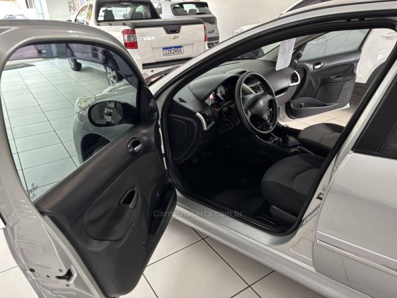 PEUGEOT - 207 - 2012/2012 - Prata - R$ 29.900,00