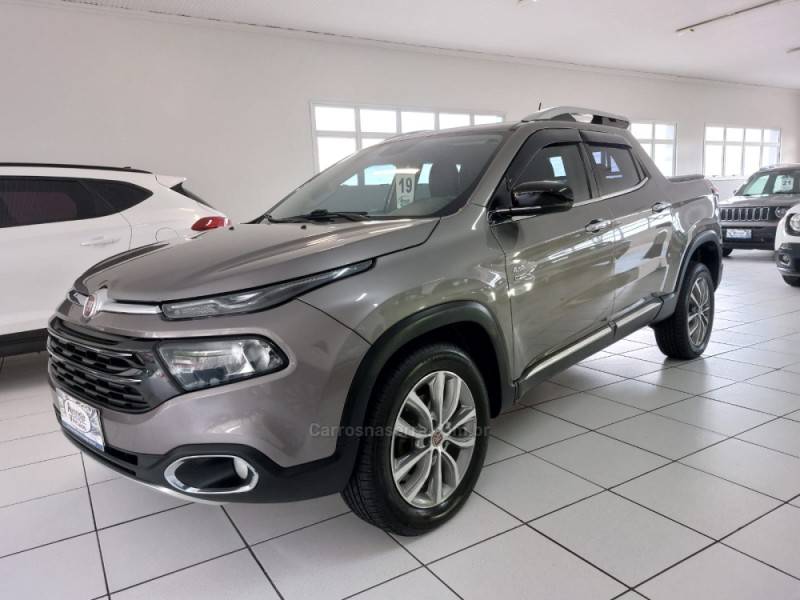 FIAT - TORO - 2018/2019 - Cinza - R$ 112.900,00