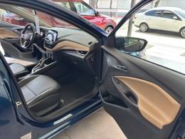 CHEVROLET - ONIX - 2022/2023 - Azul - R$ 89.900,00