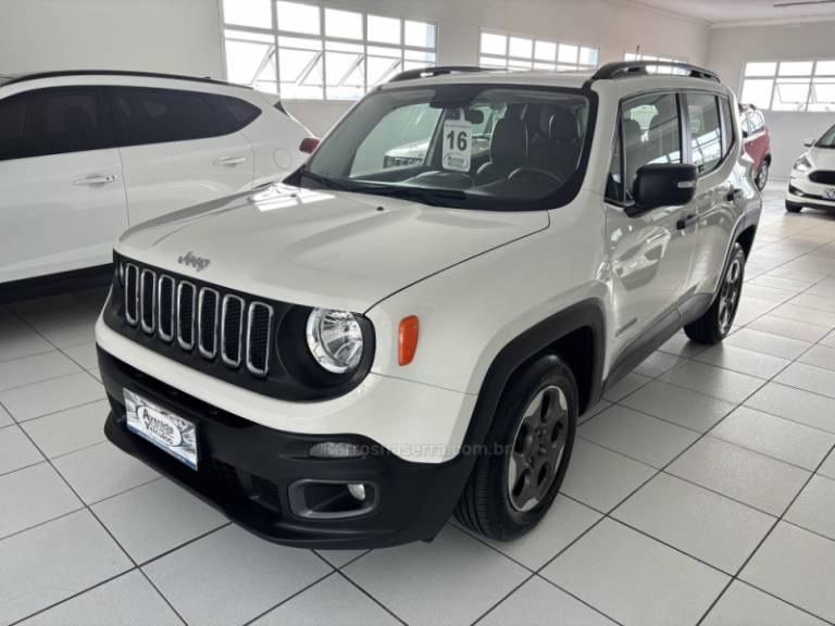 JEEP - RENEGADE - 2015/2016 - Branca - R$ 72.500,00