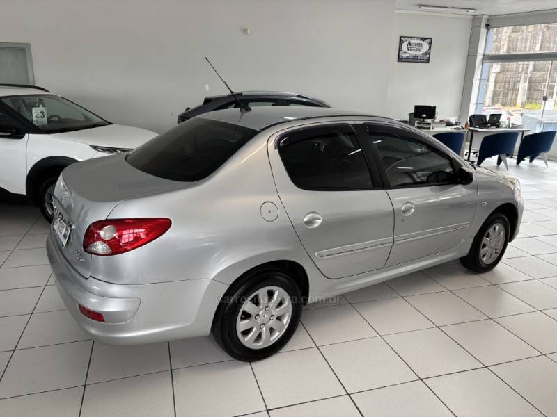 PEUGEOT - 207 - 2012/2012 - Prata - R$ 29.900,00